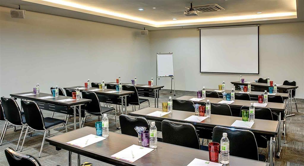 Ibis Styles Kuala Lumpur Fraser Business Park Exterior photo
